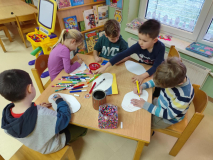 f6e358f9-c559-41ef-8e29-a0dd596419e8