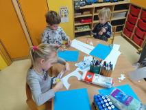 e2d58e7c-8a46-4c74-829d-38263180f5a3