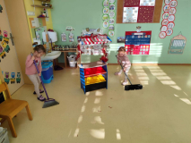 a76da000-1e8d-4070-8c04-d859021935a8