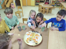 a77bdb5d-2ec0-4d51-b432-e35301019708