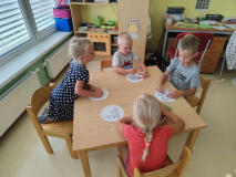 3b74ef37-277b-4c17-b209-e147685c90db