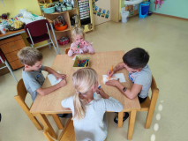 feef5894-9d58-4788-abb7-67d9c8d79076